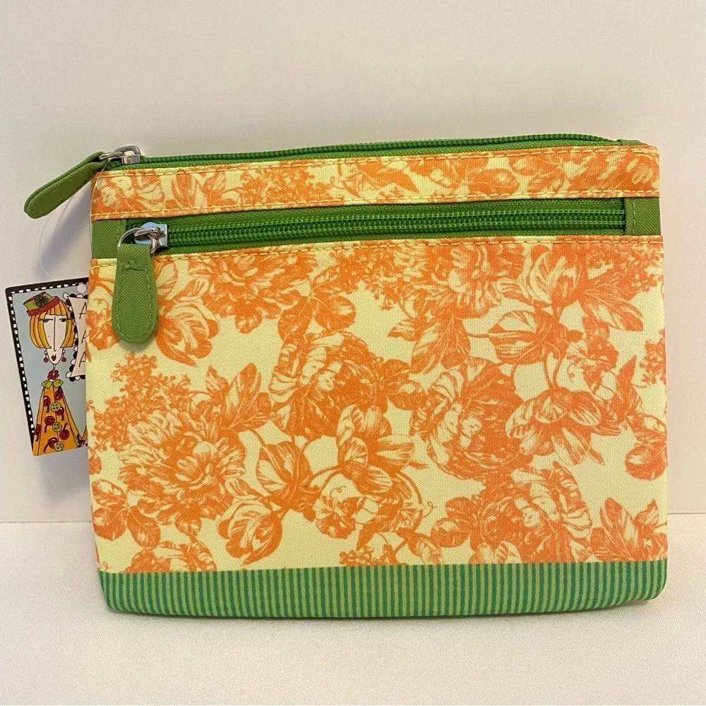 Dolly Mama Professional Shopper Cosmetic Case New With Tag